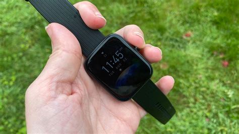 Top Fitness Band Trackers of 2024: Comprehensive Reviews and Best Apps